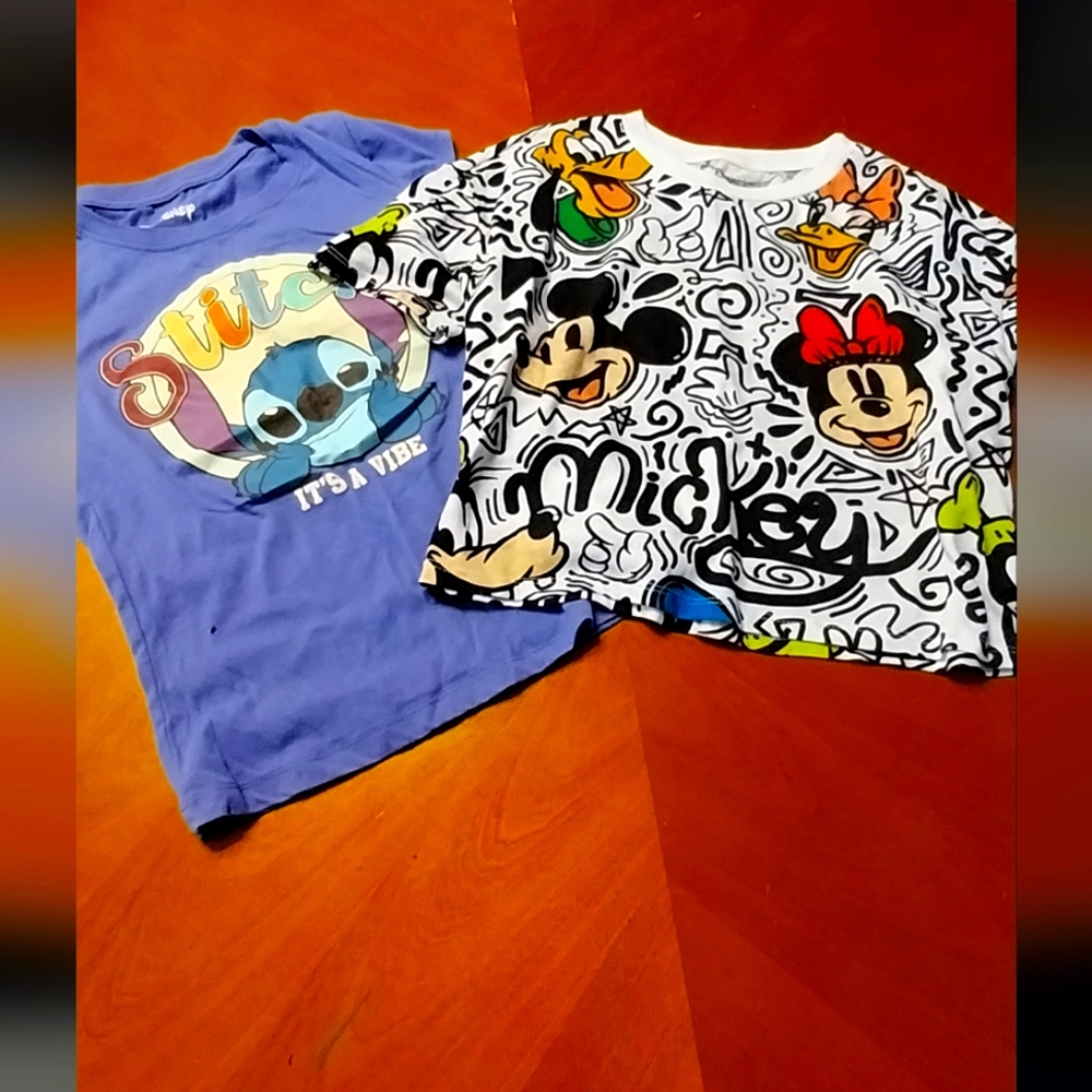 Junior shirts small